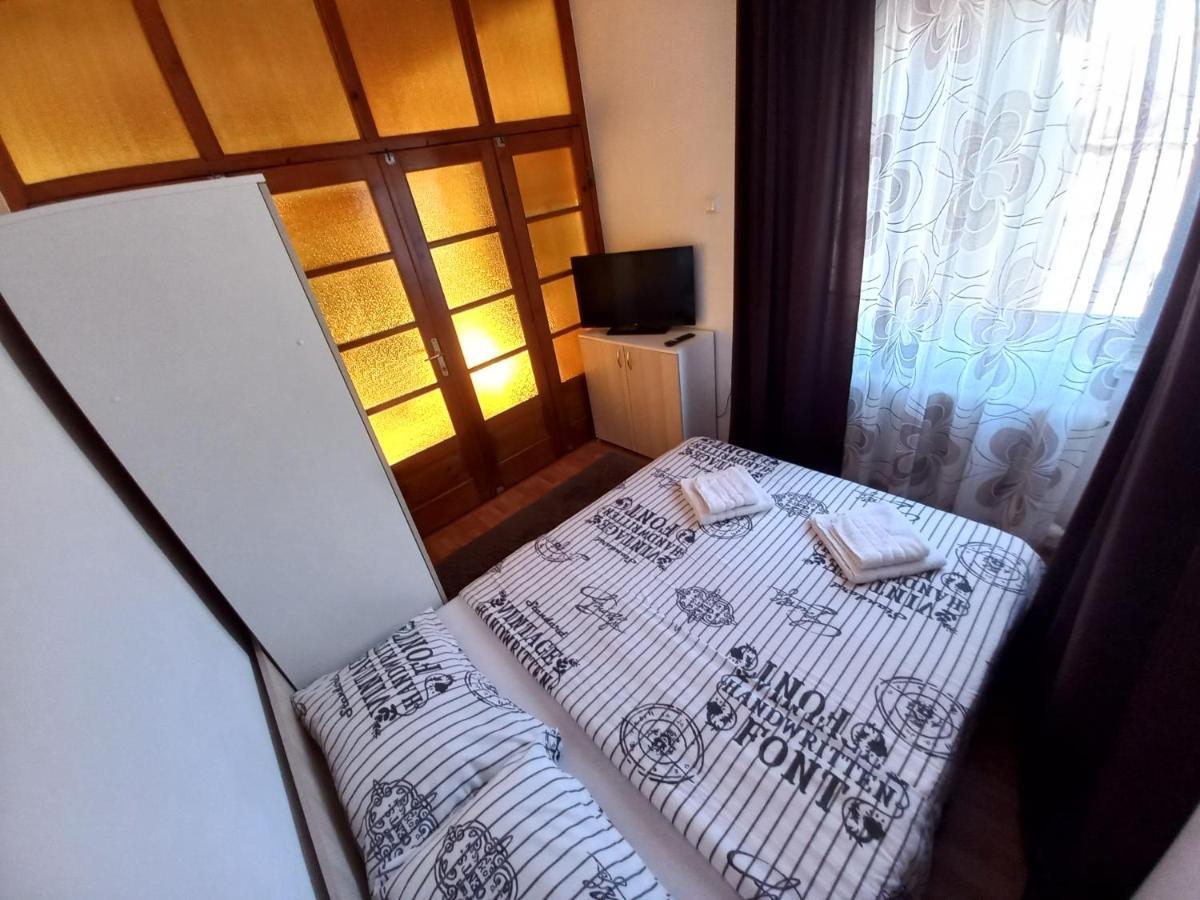 Premium Central Apartment Oradea Luaran gambar
